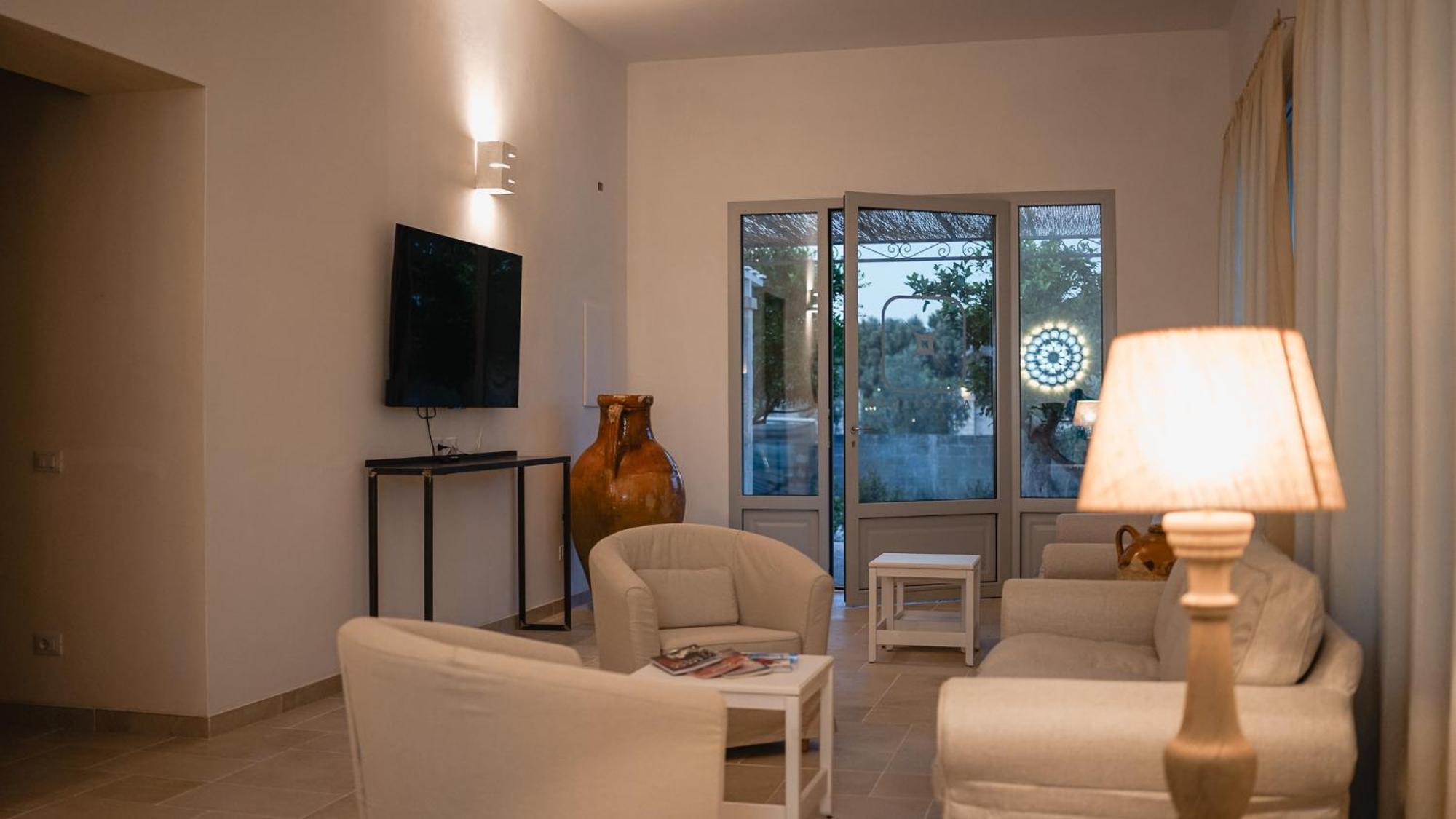 San Lorenzo Camere&Suites Lizzanello Exterior foto